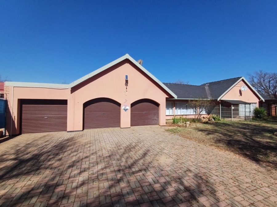3 Bedroom Property for Sale in Meiringspark North West